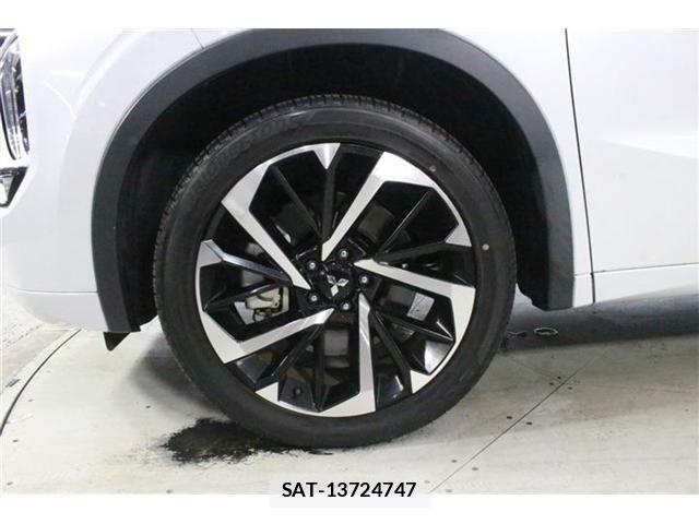 Mitsubishi OUTLANDER PHEV 2022-05 8101109-24