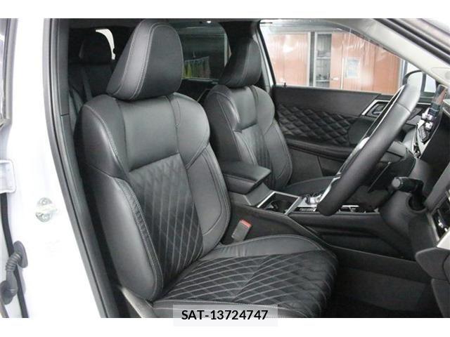 Mitsubishi OUTLANDER PHEV 2022-05 8101109-27