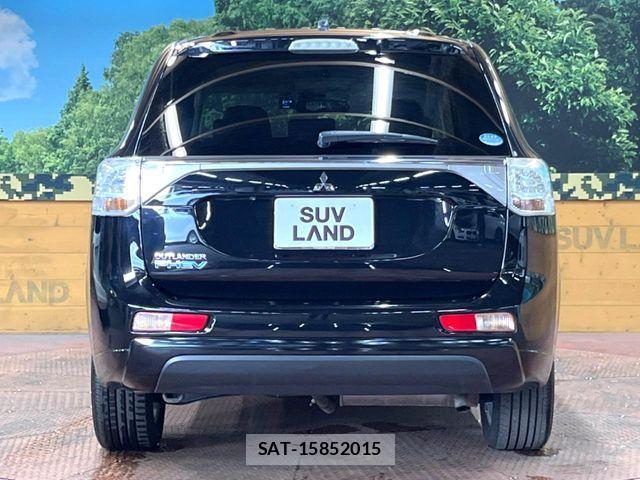 Mitsubishi OUTLANDER PHEV 2014-09 8101121-14