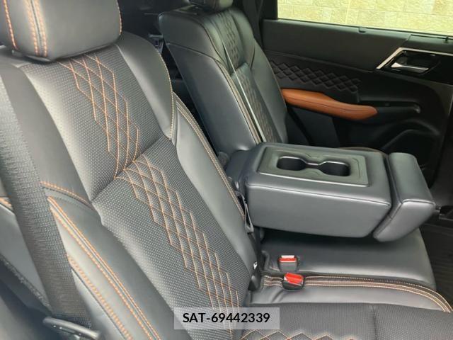 Mitsubishi OUTLANDER PHEV 2022-07 8101110-19