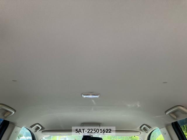 Mitsubishi OUTLANDER PHEV 2015-10 8101124-12
