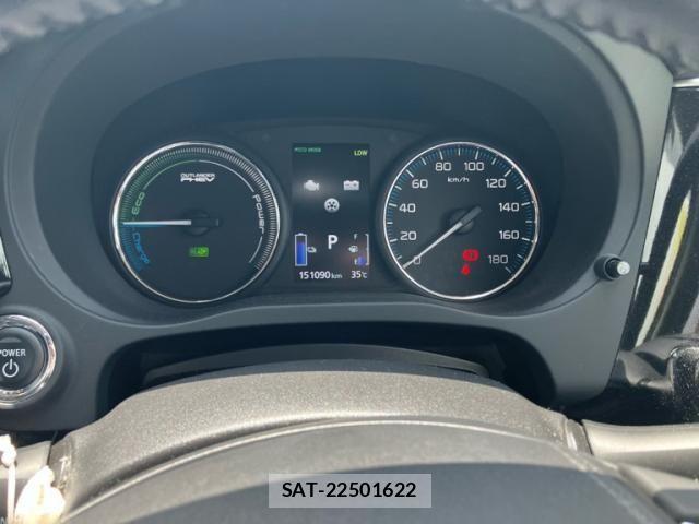 Mitsubishi OUTLANDER PHEV 2015-10 8101124-19