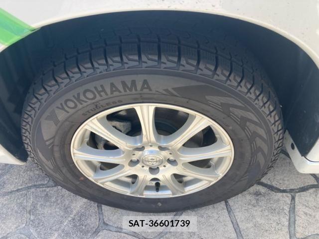 Mitsubishi OUTLANDER PHEV 2014-06 8101125-11