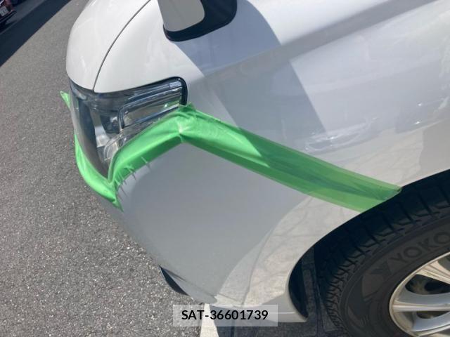 Mitsubishi OUTLANDER PHEV 2014-06 8101125-12