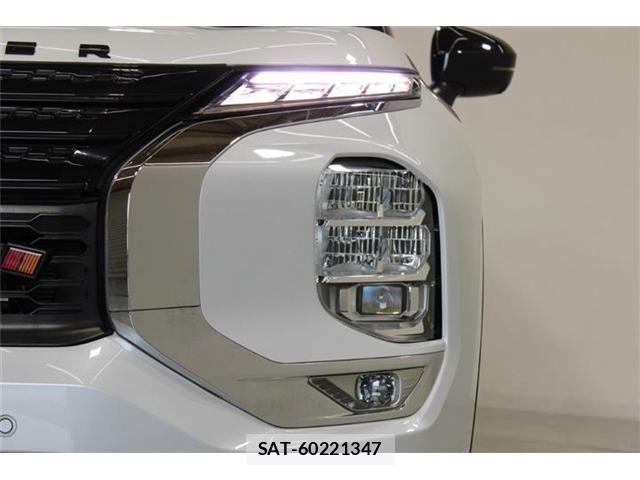 Mitsubishi OUTLANDER PHEV 2022-07 8101111-15