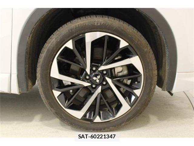 Mitsubishi OUTLANDER PHEV 2022-07 8101111-22