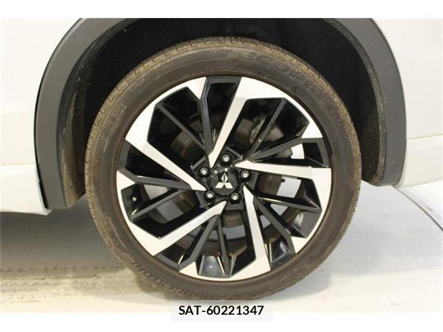 Mitsubishi OUTLANDER PHEV 2022-07 8101111-24
