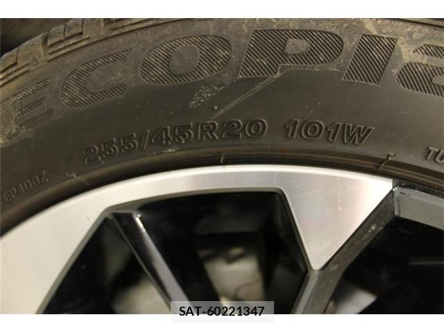 Mitsubishi OUTLANDER PHEV 2022-07 8101111-27