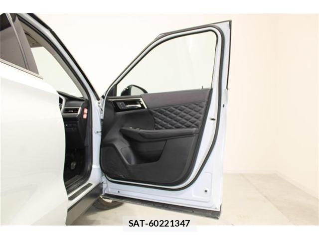 Mitsubishi OUTLANDER PHEV 2022-07 8101111-29