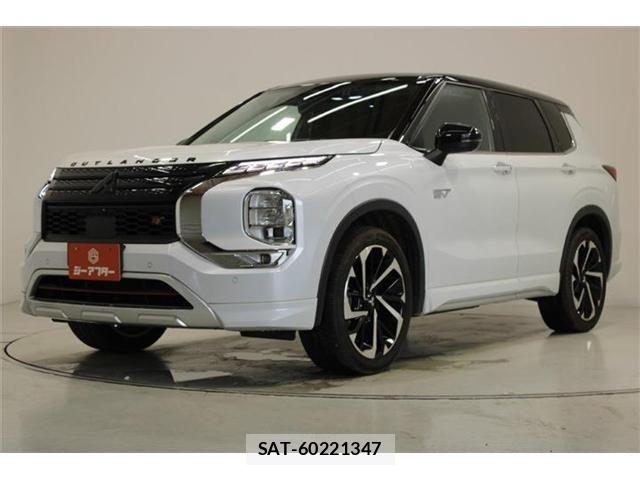 Mitsubishi OUTLANDER PHEV 2022-07 8101111-8