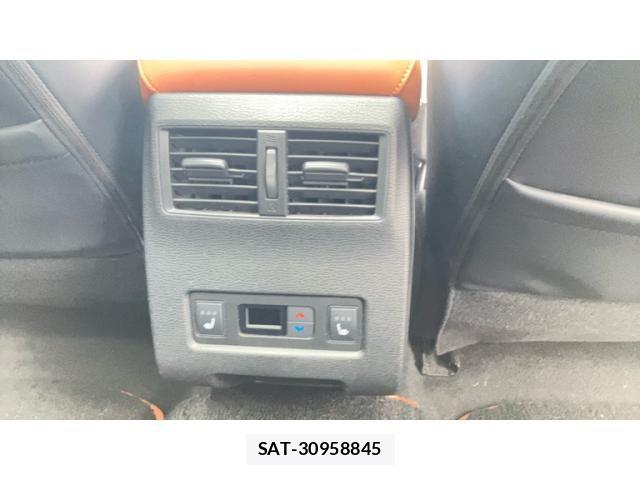 Mitsubishi OUTLANDER PHEV 2022-01 8101117-29