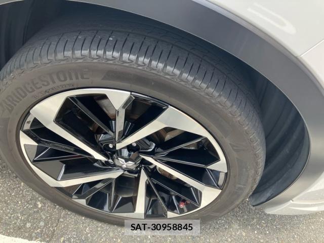 Mitsubishi OUTLANDER PHEV 2022-01 8101117-5