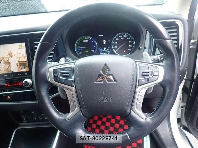 Mitsubishi OUTLANDER PHEV 2021-05 8101118-18