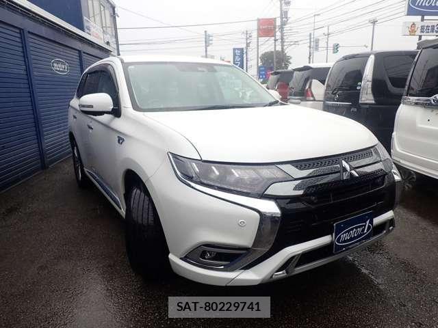 Mitsubishi OUTLANDER PHEV 2021-05 8101118-2