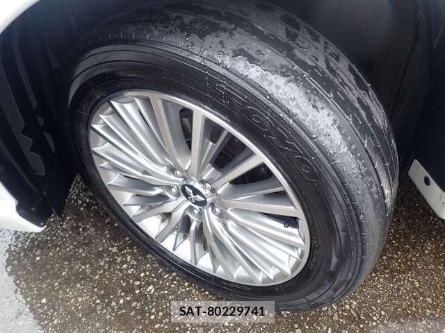 Mitsubishi OUTLANDER PHEV 2021-05 8101118-29