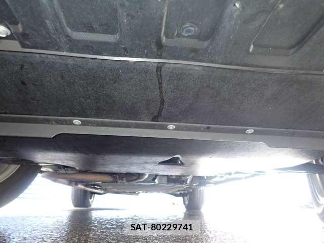 Mitsubishi OUTLANDER PHEV 2021-05 8101118-6