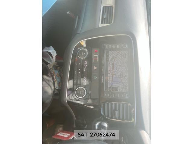 Mitsubishi OUTLANDER PHEV 2013-02 8101123-9