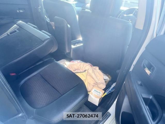 Mitsubishi OUTLANDER PHEV 2013-02 8101123-8