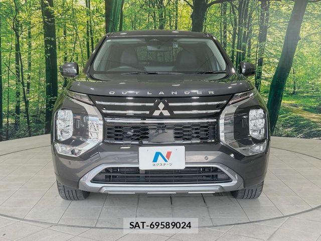 Mitsubishi OUTLANDER PHEV 2024-11 8101105-13