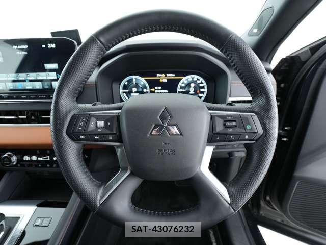 Mitsubishi OUTLANDER PHEV 2022-06 8101107-12