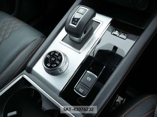 Mitsubishi OUTLANDER PHEV 2022-06 8101107-13