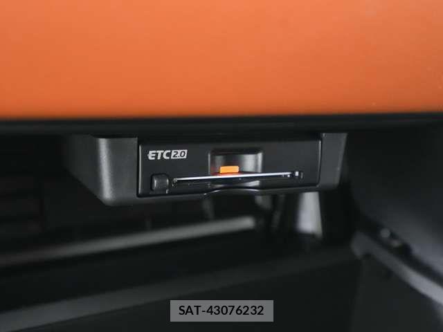 Mitsubishi OUTLANDER PHEV 2022-06 8101107-14