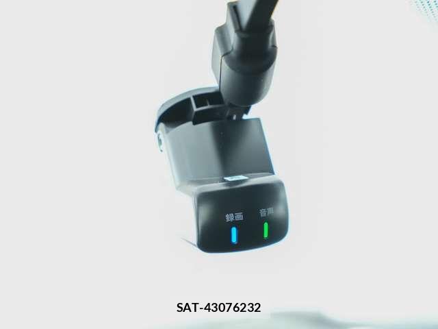 Mitsubishi OUTLANDER PHEV 2022-06 8101107-15
