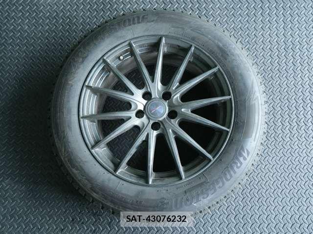 Mitsubishi OUTLANDER PHEV 2022-06 8101107-17