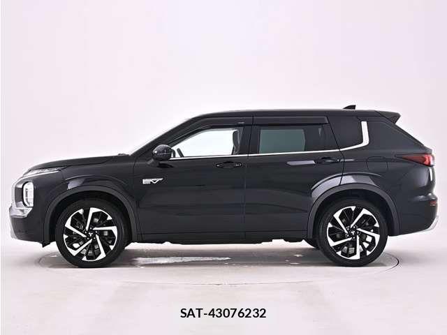 Mitsubishi OUTLANDER PHEV 2022-06 8101107-2