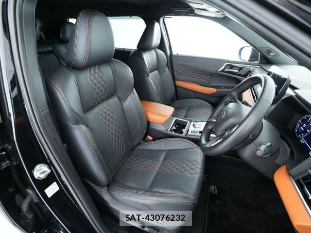 Mitsubishi OUTLANDER PHEV 2022-06 8101107-5