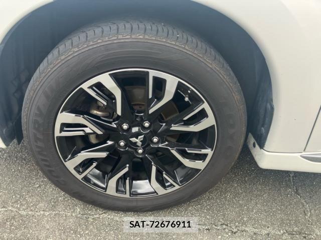 Mitsubishi OUTLANDER PHEV 2018-02 8101120-10