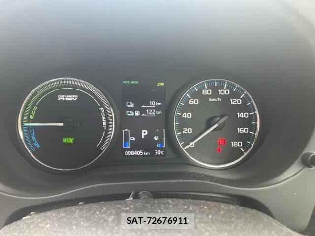 Mitsubishi OUTLANDER PHEV 2018-02 8101120-19