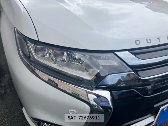 Mitsubishi OUTLANDER PHEV 2018-02 8101120-3