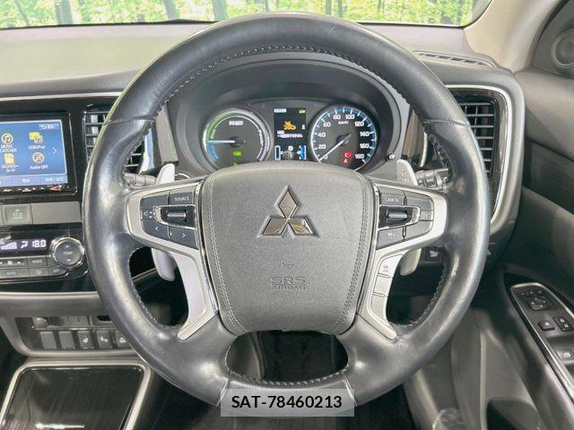 Mitsubishi OUTLANDER PHEV 2017-03 8101119-10