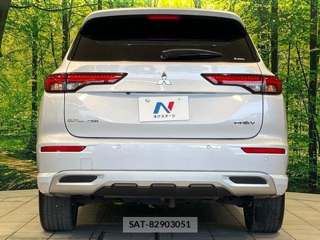 Mitsubishi OUTLANDER PHEV 2022-06 8131820-15