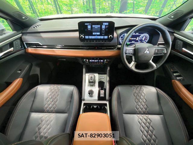 Mitsubishi OUTLANDER PHEV 2022-06 8131820-1