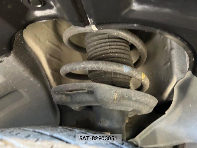 Mitsubishi OUTLANDER PHEV 2022-06 8131820-19
