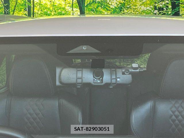 Mitsubishi OUTLANDER PHEV 2022-06 8131820-4