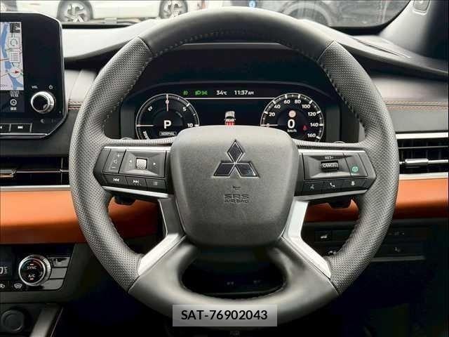 Mitsubishi OUTLANDER PHEV 2022-01 8131822-11
