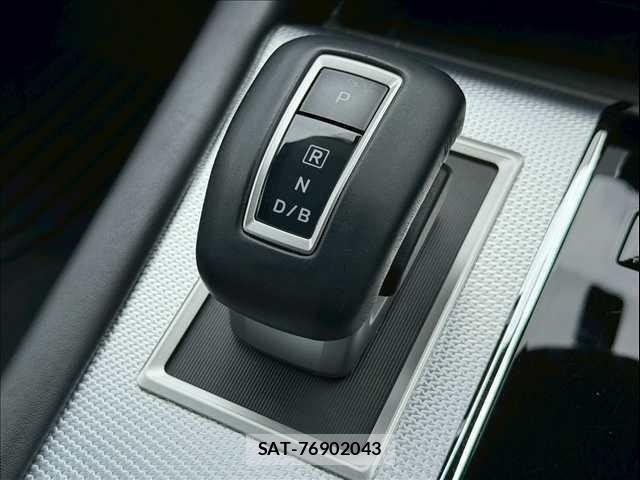 Mitsubishi OUTLANDER PHEV 2022-01 8131822-15