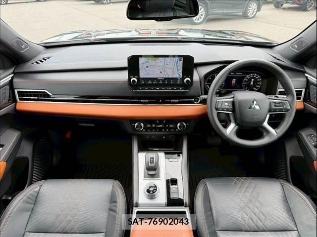 Mitsubishi OUTLANDER PHEV 2022-01 8131822-1