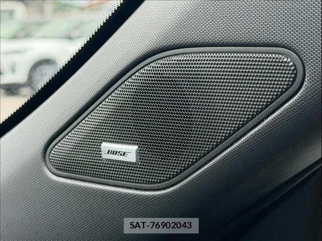 Mitsubishi OUTLANDER PHEV 2022-01 8131822-29