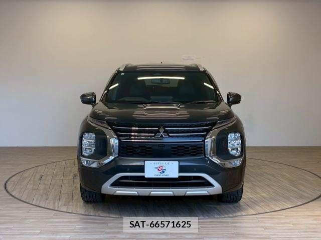 Mitsubishi OUTLANDER PHEV 2023-12 8146393-13