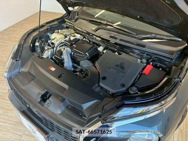 Mitsubishi OUTLANDER PHEV 2023-12 8146393-19