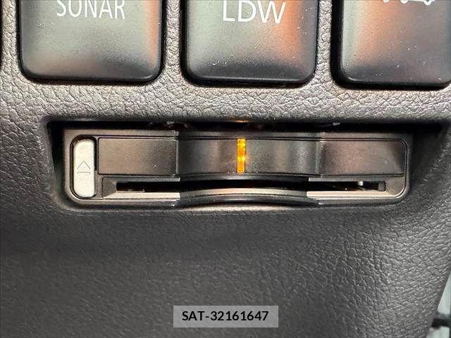 Mitsubishi OUTLANDER PHEV 2016-01 8146398-27