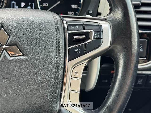 Mitsubishi OUTLANDER PHEV 2016-01 8146398-3