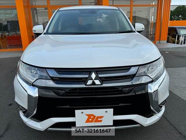 Mitsubishi OUTLANDER PHEV 2016-01 8146398-8
