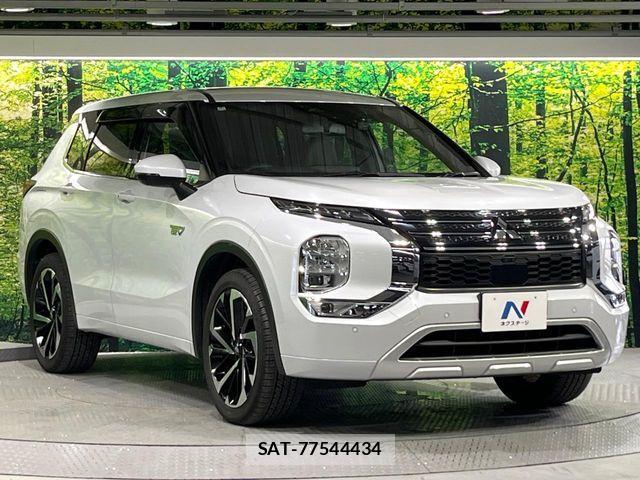 Mitsubishi OUTLANDER PHEV 2022-07 8146396-15