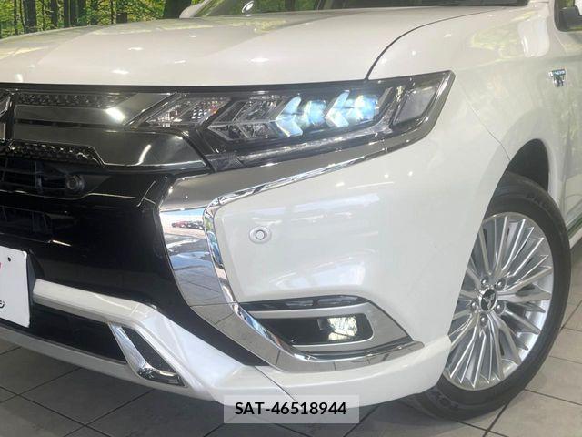 Mitsubishi OUTLANDER PHEV 2019-08 8146397-11