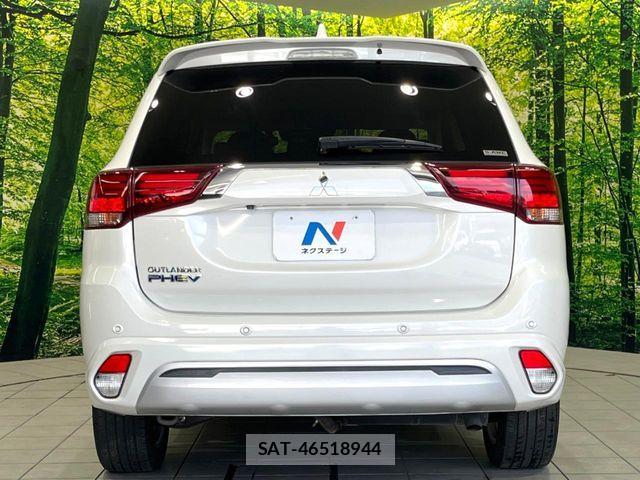 Mitsubishi OUTLANDER PHEV 2019-08 8146397-14